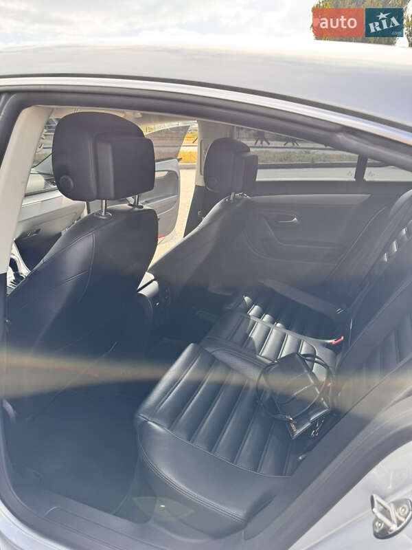 Купе Volkswagen CC / Passat CC 2014 в Киеве