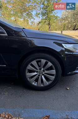 Купе Volkswagen CC / Passat CC 2011 в 