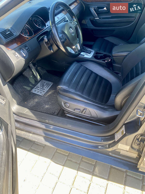 Купе Volkswagen CC / Passat CC 2010 в Бершади