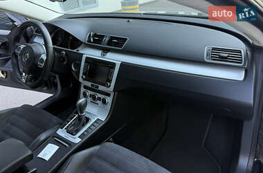 Купе Volkswagen CC / Passat CC 2014 в 