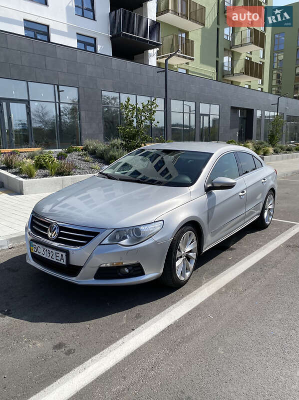 Купе Volkswagen CC / Passat CC 2009 в 