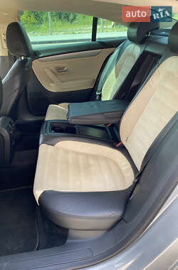 Купе Volkswagen CC / Passat CC 2009 в 