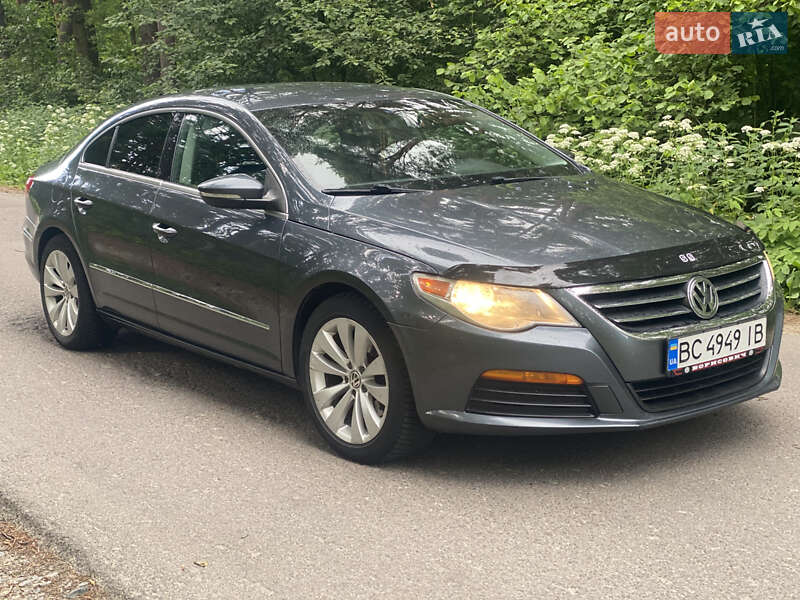 Купе Volkswagen CC / Passat CC 2010 в Львове