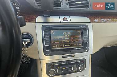 Купе Volkswagen CC / Passat CC 2010 в 
