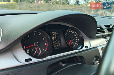 Купе Volkswagen CC / Passat CC 2012 в 
