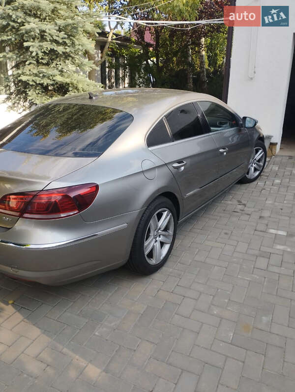 Купе Volkswagen CC / Passat CC 2013 в 