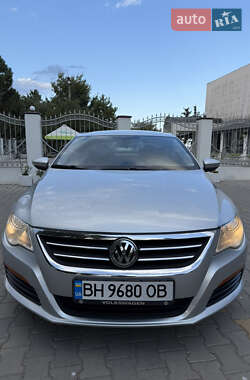 Купе Volkswagen CC / Passat CC 2011 в 