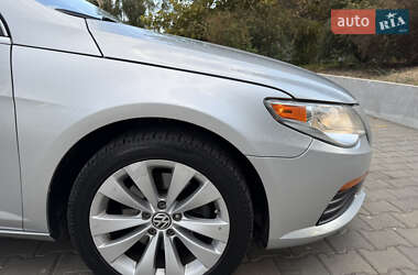 Купе Volkswagen CC / Passat CC 2011 в 