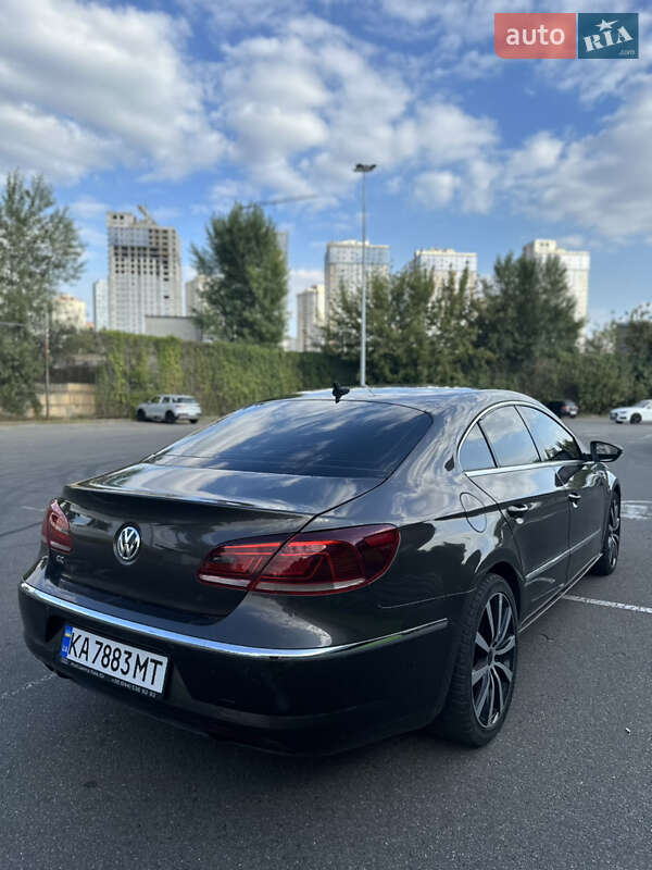Купе Volkswagen CC / Passat CC 2012 в Киеве