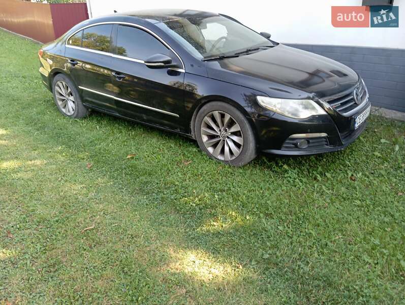 Купе Volkswagen CC / Passat CC 2011 в Чернівцях