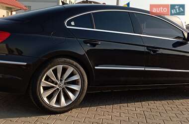 Купе Volkswagen CC / Passat CC 2011 в 
