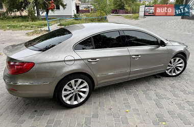 Купе Volkswagen CC / Passat CC 2009 в 