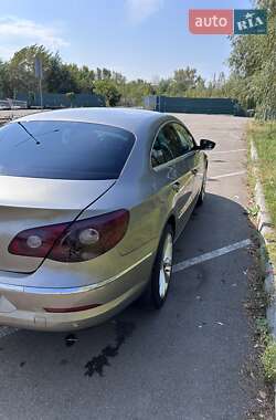 Купе Volkswagen CC / Passat CC 2009 в 