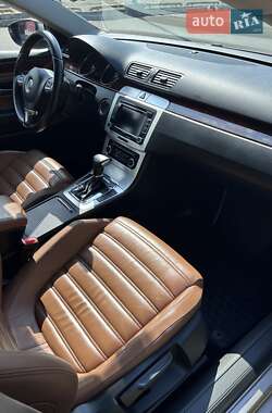 Купе Volkswagen CC / Passat CC 2009 в 