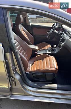 Купе Volkswagen CC / Passat CC 2009 в 