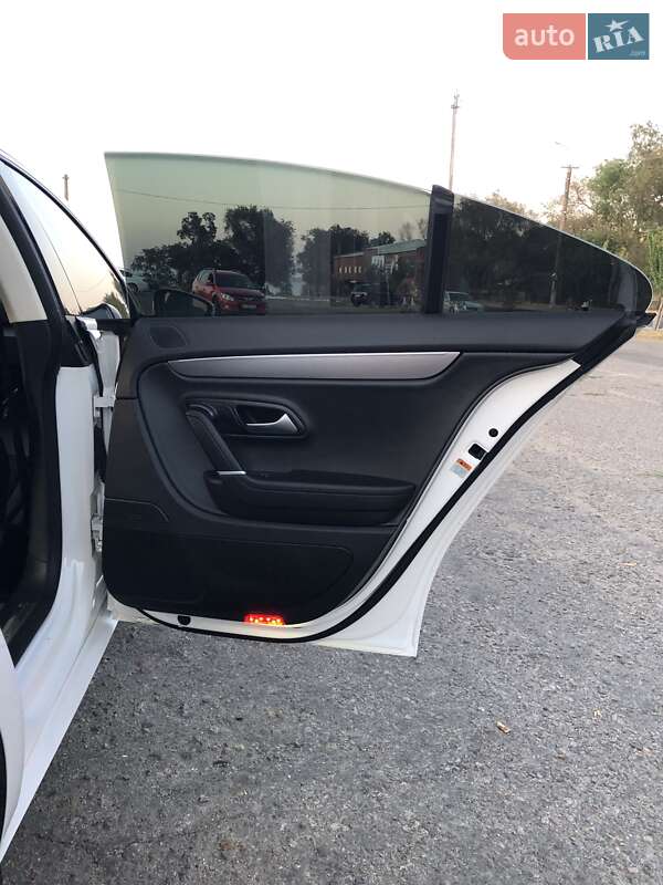 Купе Volkswagen CC / Passat CC 2014 в Білгороді-Дністровському