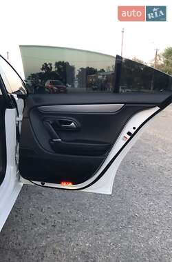Купе Volkswagen CC / Passat CC 2014 в 