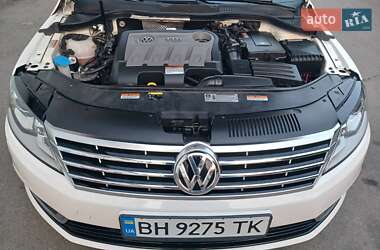 Купе Volkswagen CC / Passat CC 2014 в 