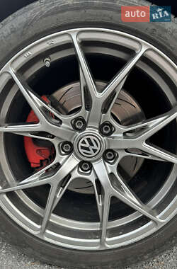Купе Volkswagen CC / Passat CC 2013 в 