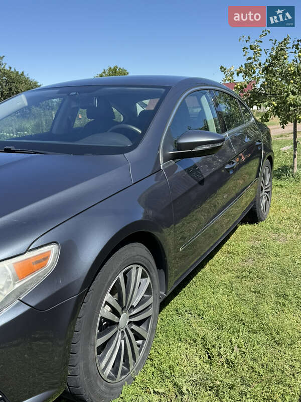 Купе Volkswagen CC / Passat CC 2011 в Андрушевке