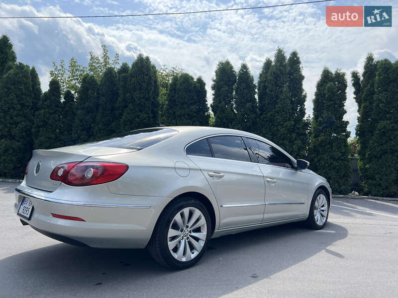 Купе Volkswagen CC / Passat CC 2010 в Тернополе
