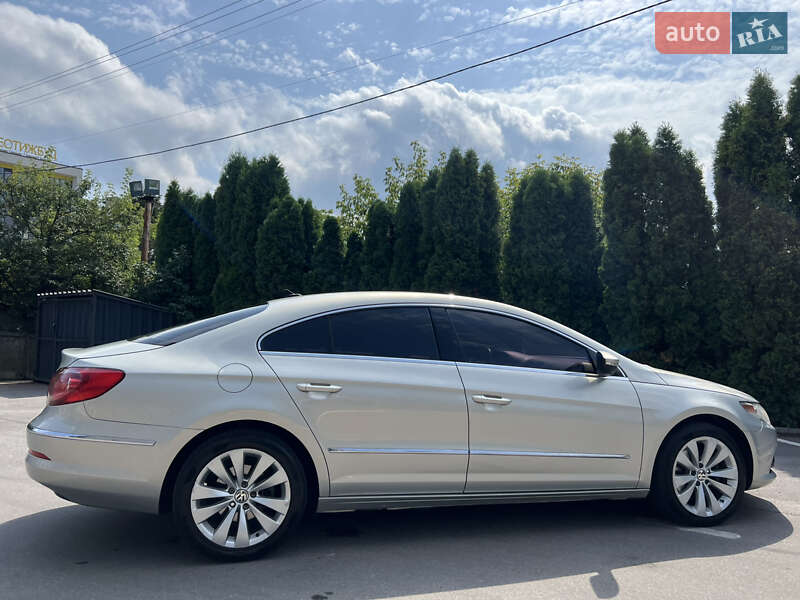 Купе Volkswagen CC / Passat CC 2010 в Тернополе