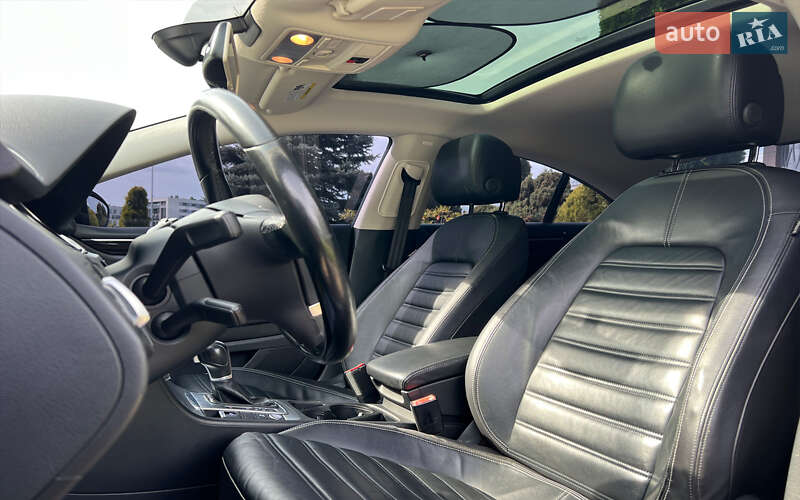 Купе Volkswagen CC / Passat CC 2014 в Львове