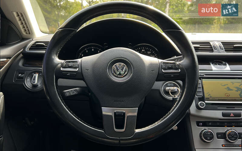 Купе Volkswagen CC / Passat CC 2014 в Львове