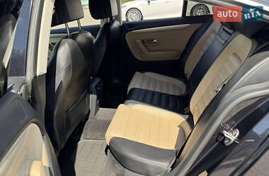 Купе Volkswagen CC / Passat CC 2012 в 