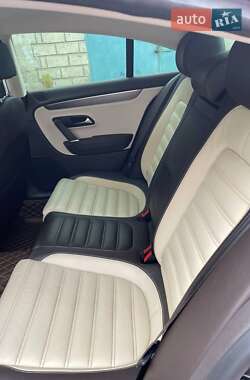 Купе Volkswagen CC / Passat CC 2012 в 