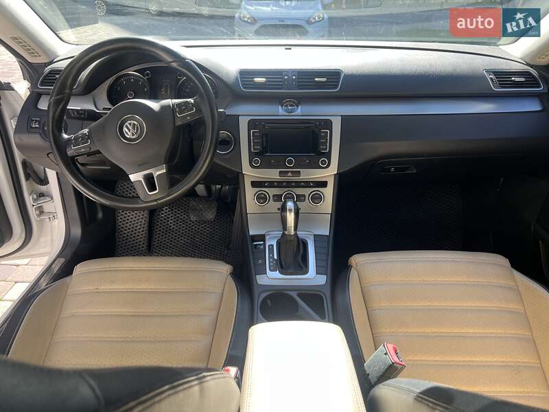 Купе Volkswagen CC / Passat CC 2012 в Ивано-Франковске