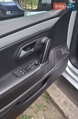 Купе Volkswagen CC / Passat CC 2012 в 