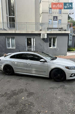 Купе Volkswagen CC / Passat CC 2014 в 