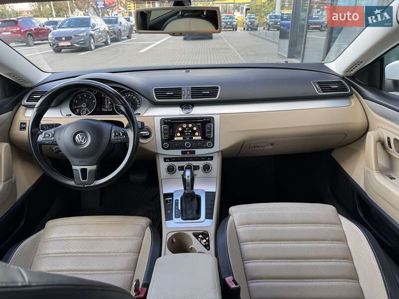 Купе Volkswagen CC / Passat CC 2014 в Киеве