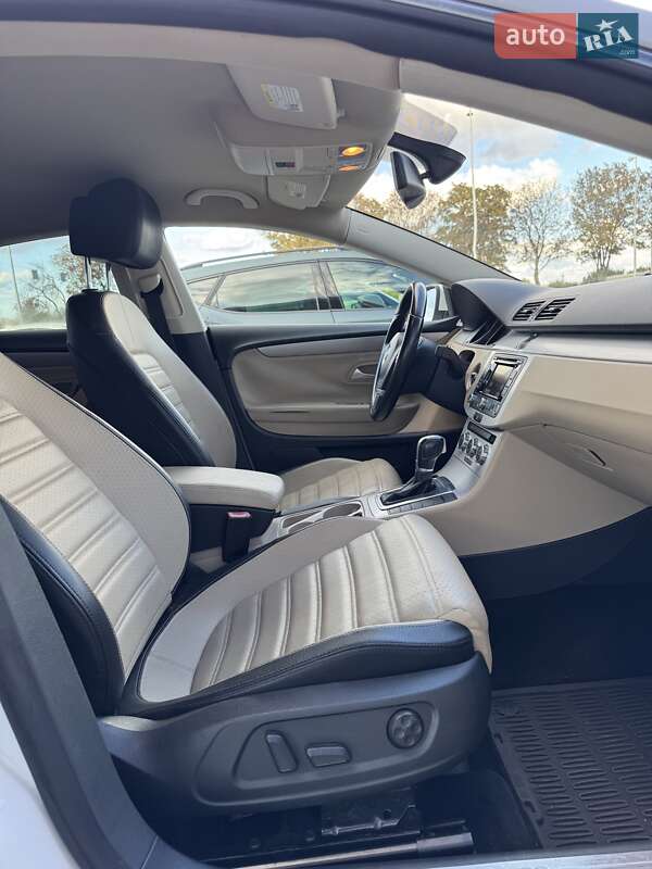 Купе Volkswagen CC / Passat CC 2014 в Киеве