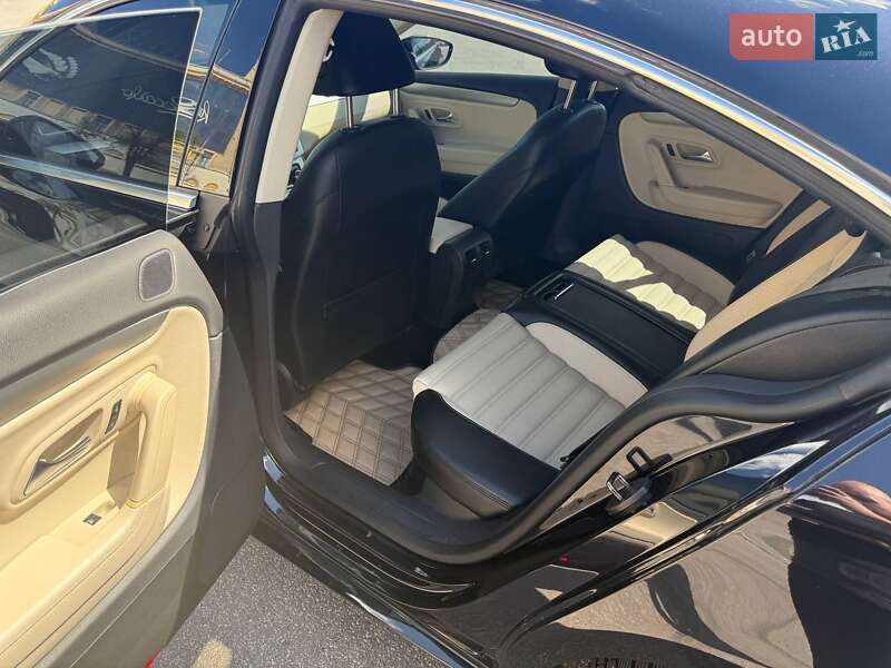Купе Volkswagen CC / Passat CC 2011 в Харькове