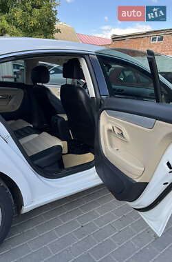 Купе Volkswagen CC / Passat CC 2013 в 