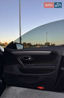 Купе Volkswagen CC / Passat CC 2014 в 