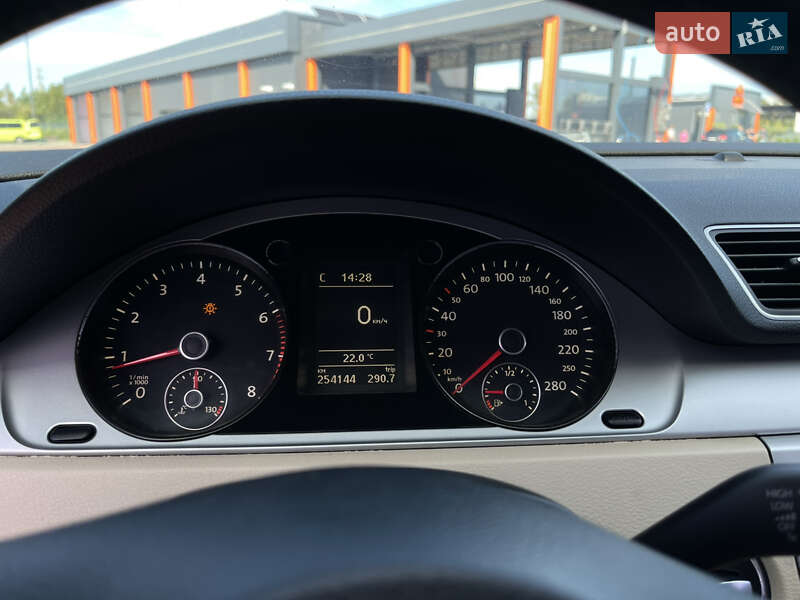 Купе Volkswagen CC / Passat CC 2010 в Вінниці