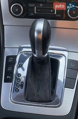 Купе Volkswagen CC / Passat CC 2010 в 
