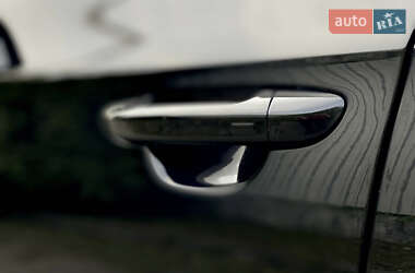 Купе Volkswagen CC / Passat CC 2014 в 