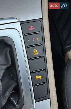 Купе Volkswagen CC / Passat CC 2013 в 