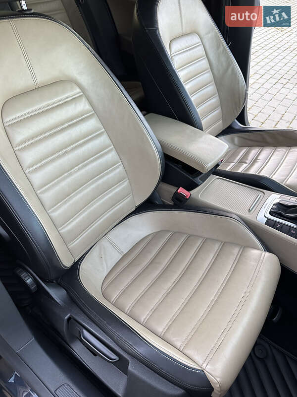 Купе Volkswagen CC / Passat CC 2013 в Ужгороде