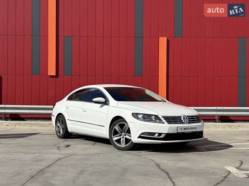 Купе Volkswagen CC / Passat CC 2015 в 