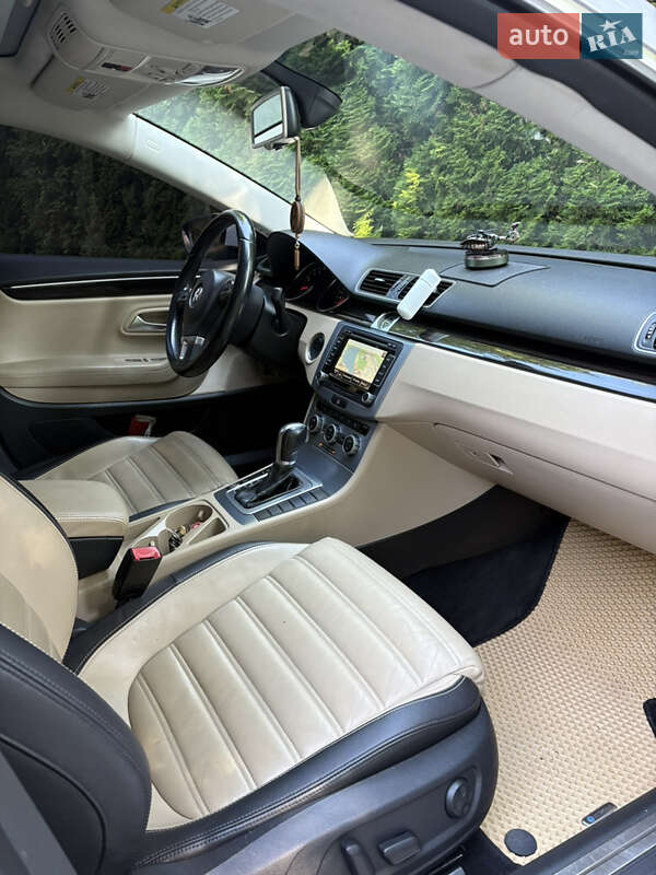 Купе Volkswagen CC / Passat CC 2014 в Киеве