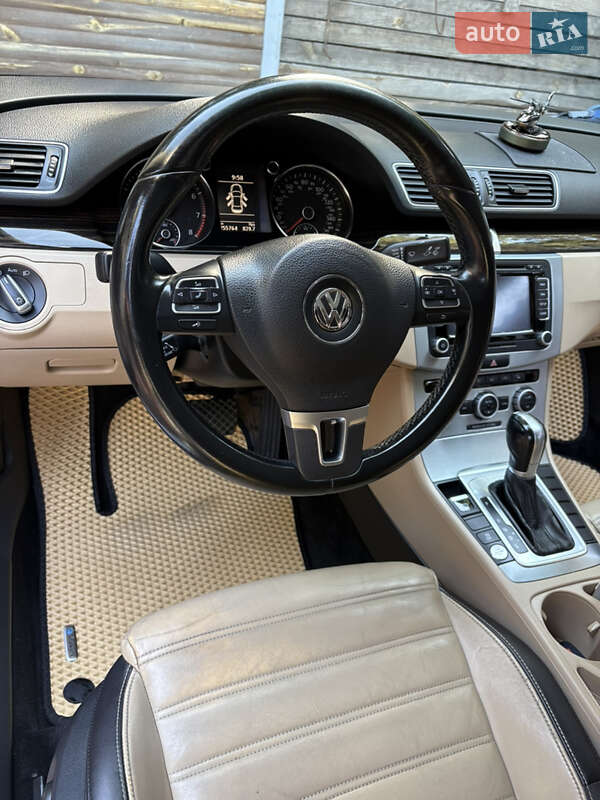 Купе Volkswagen CC / Passat CC 2014 в Киеве