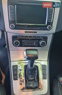 Купе Volkswagen CC / Passat CC 2008 в 
