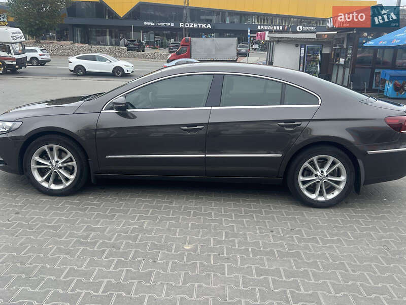 Купе Volkswagen CC / Passat CC 2012 в Киеве