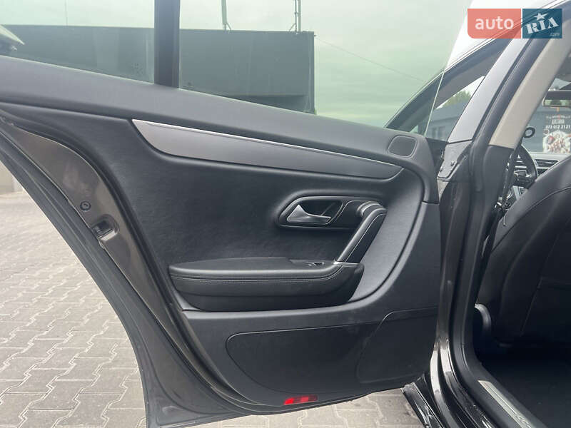 Купе Volkswagen CC / Passat CC 2012 в Киеве