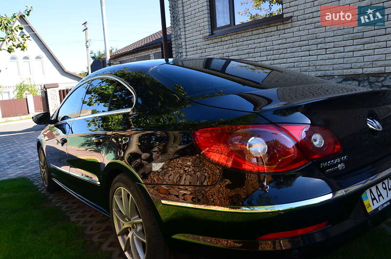 Купе Volkswagen CC / Passat CC 2010 в Киеве
